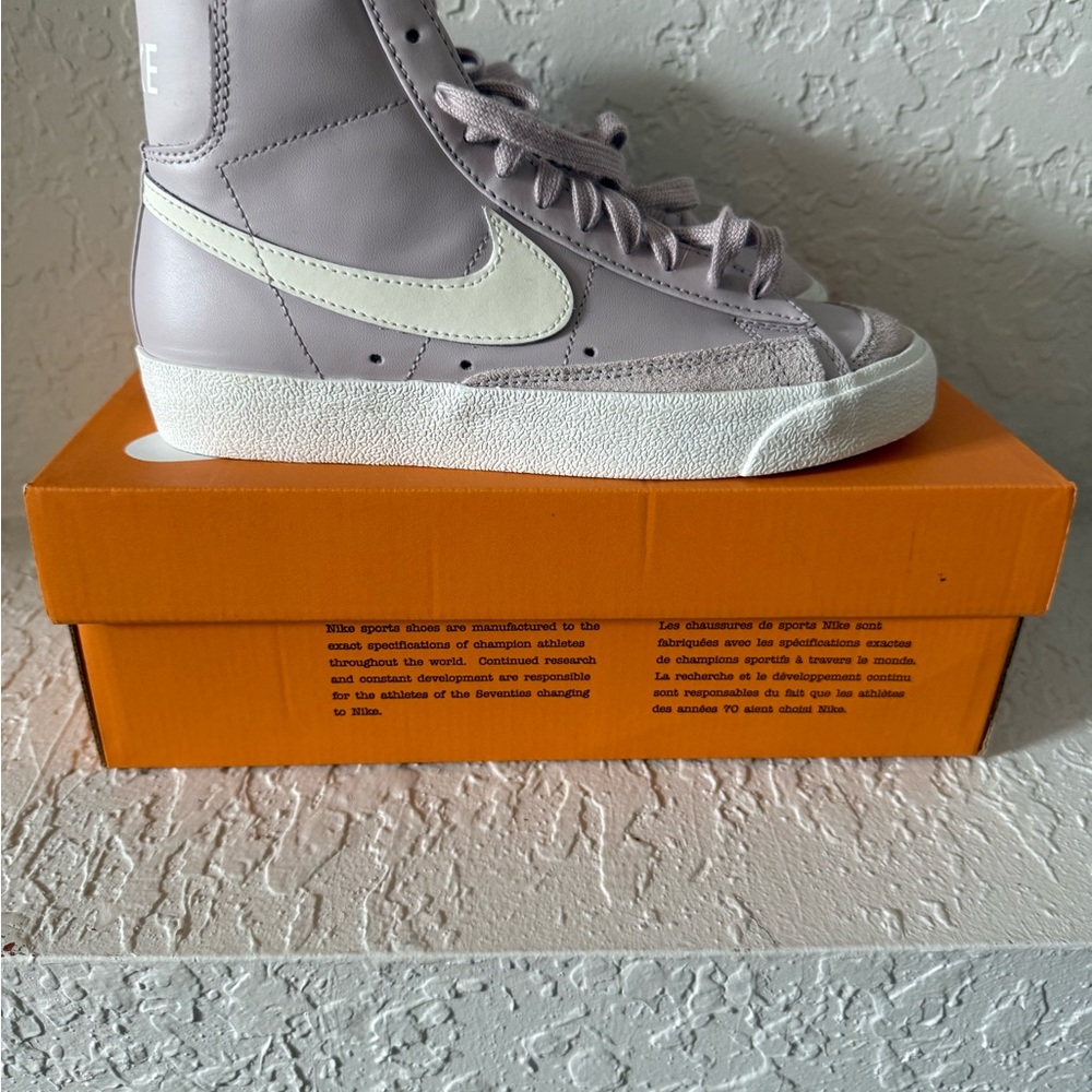Nike Blazer Mid '77 in Orange Box